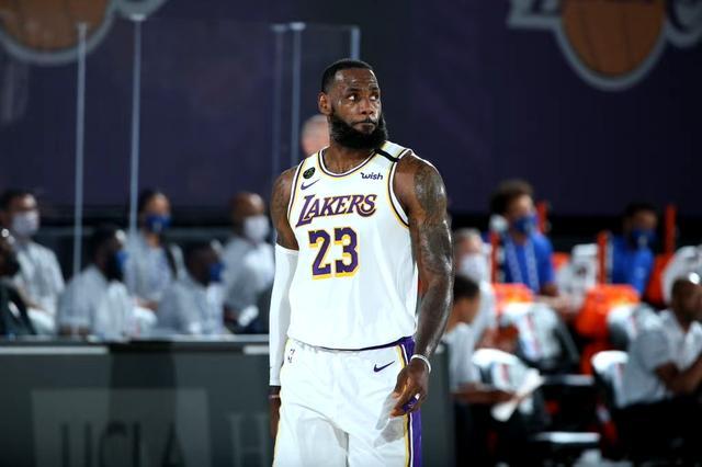  詹姆斯三双助湖人险胜国王  